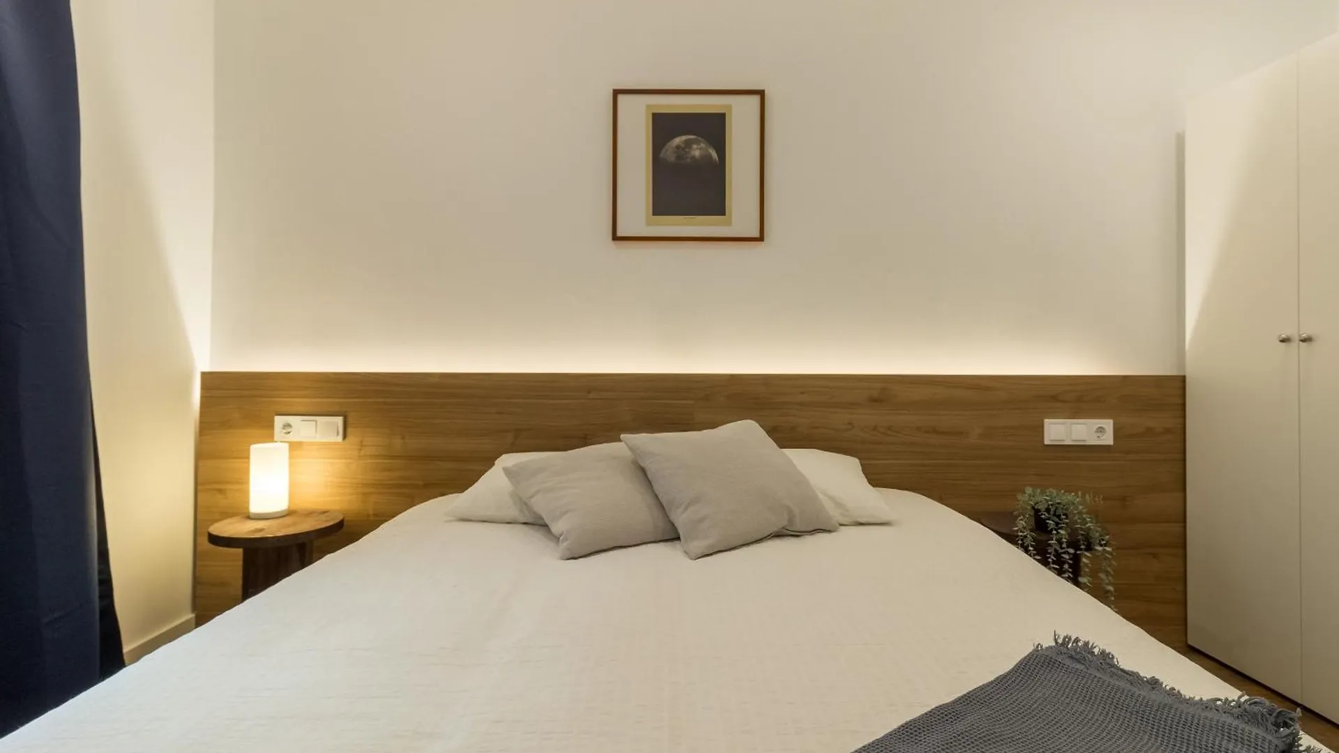 Comfy Stay Barcelona Cathedral Apartment