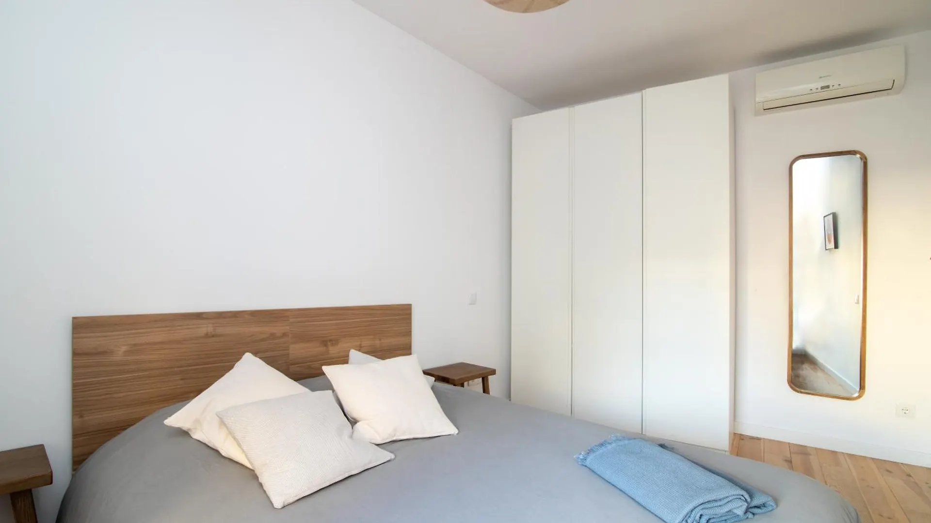 Comfy Stay Barcelona Cathedral 0*,  Spain