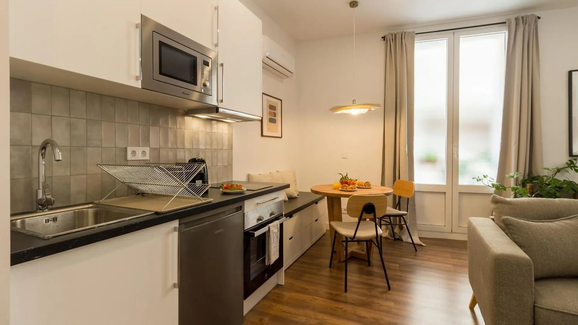 Apartment Comfy Stay Barcelona Cathedral