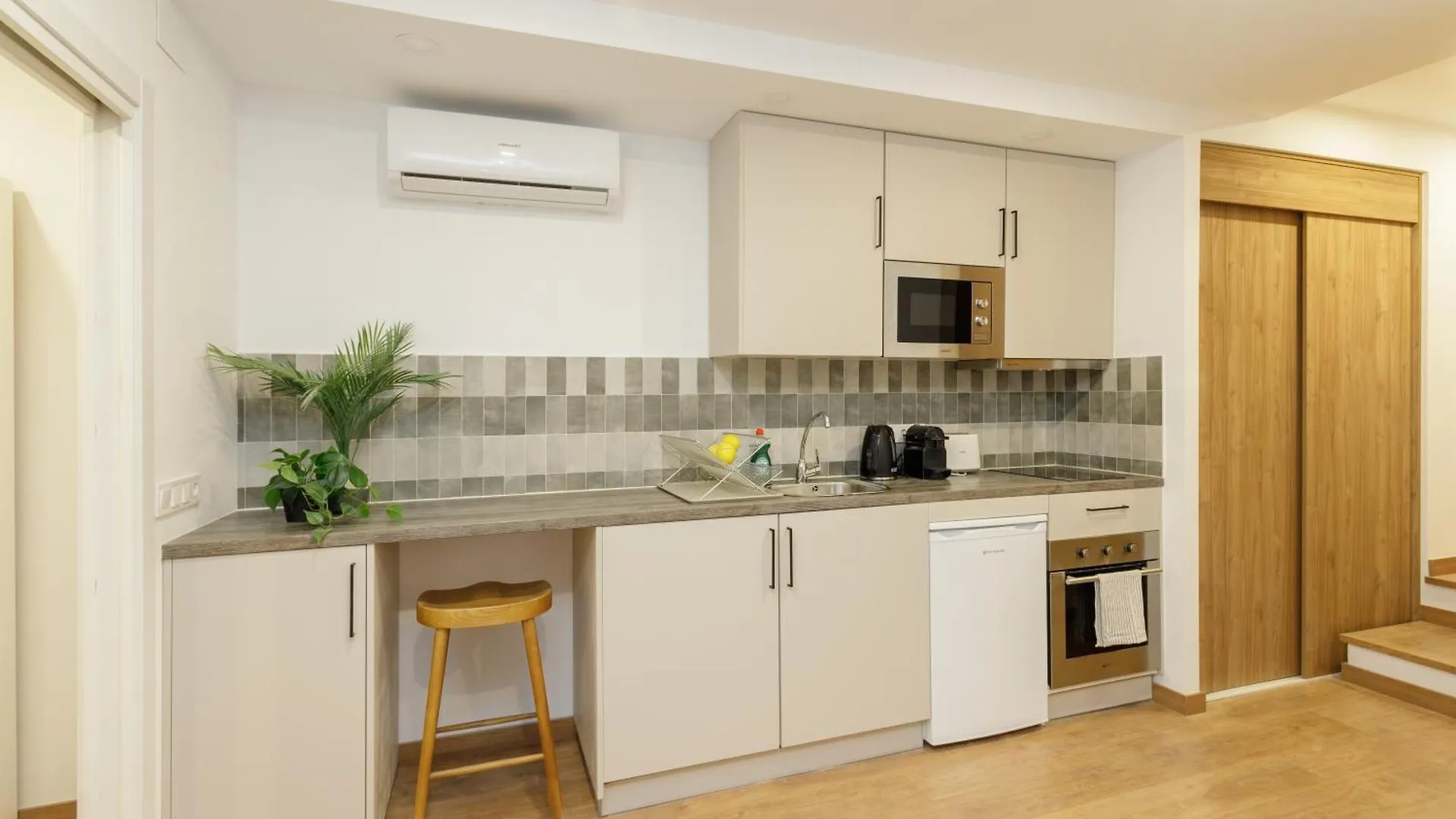 Apartment Comfy Stay Barcelona Cathedral