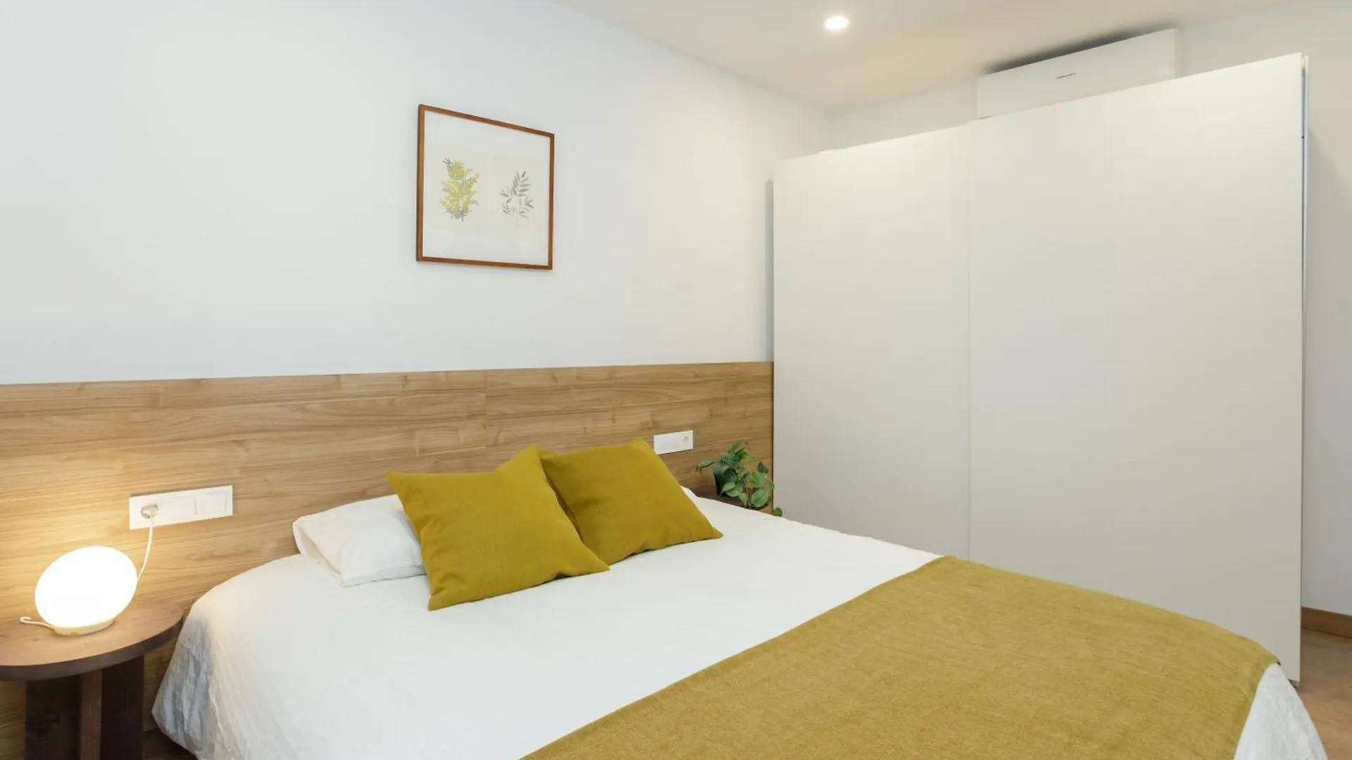 Comfy Stay Barcelona Cathedral 0*,  Spain