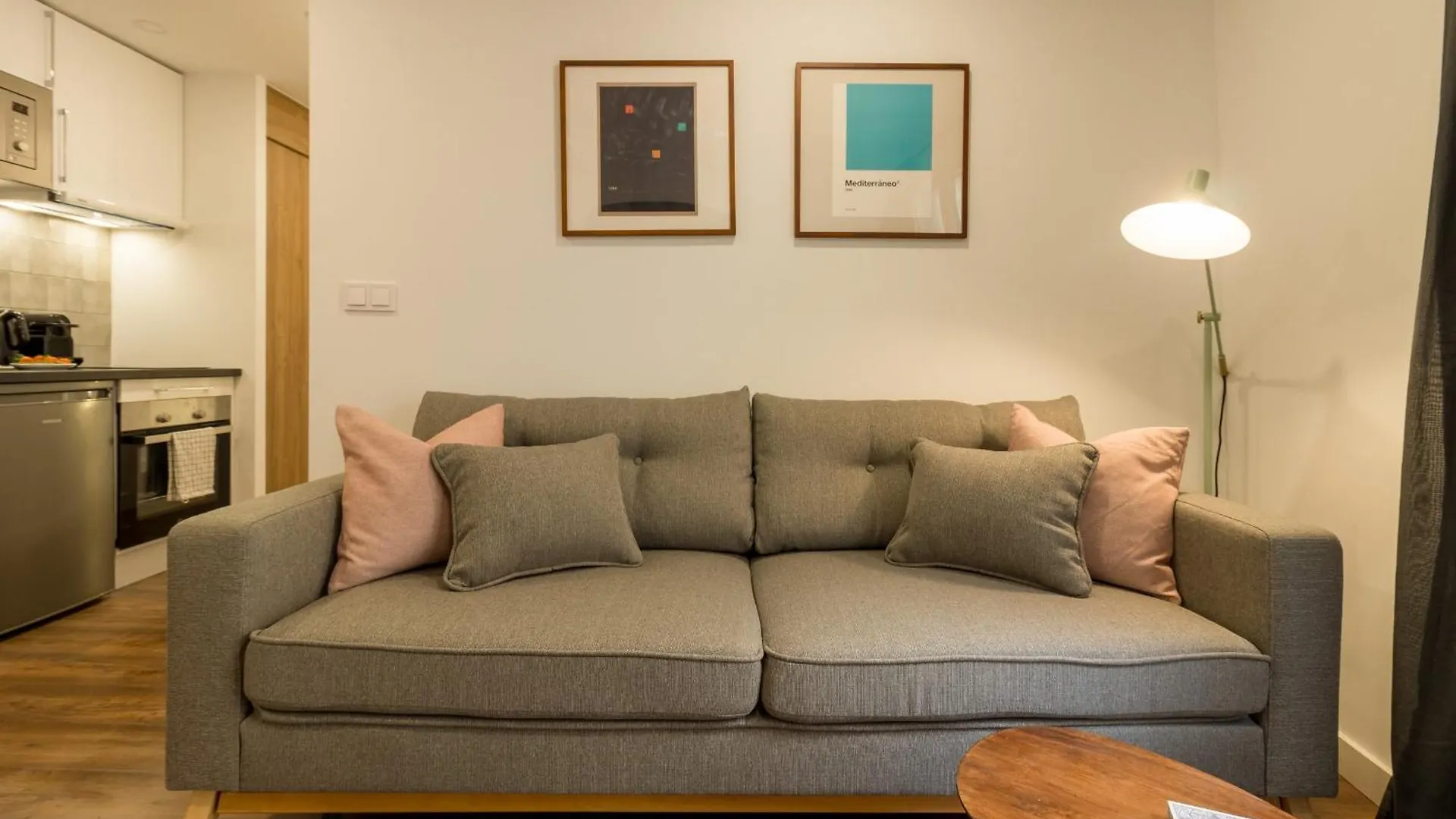 Comfy Stay Barcelona Cathedral Apartment